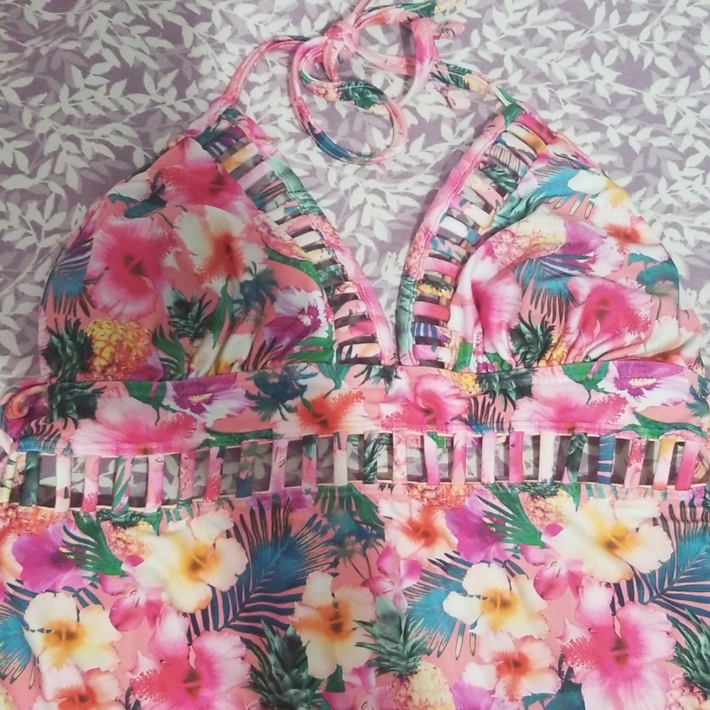 Body hugging one piece bathing suit